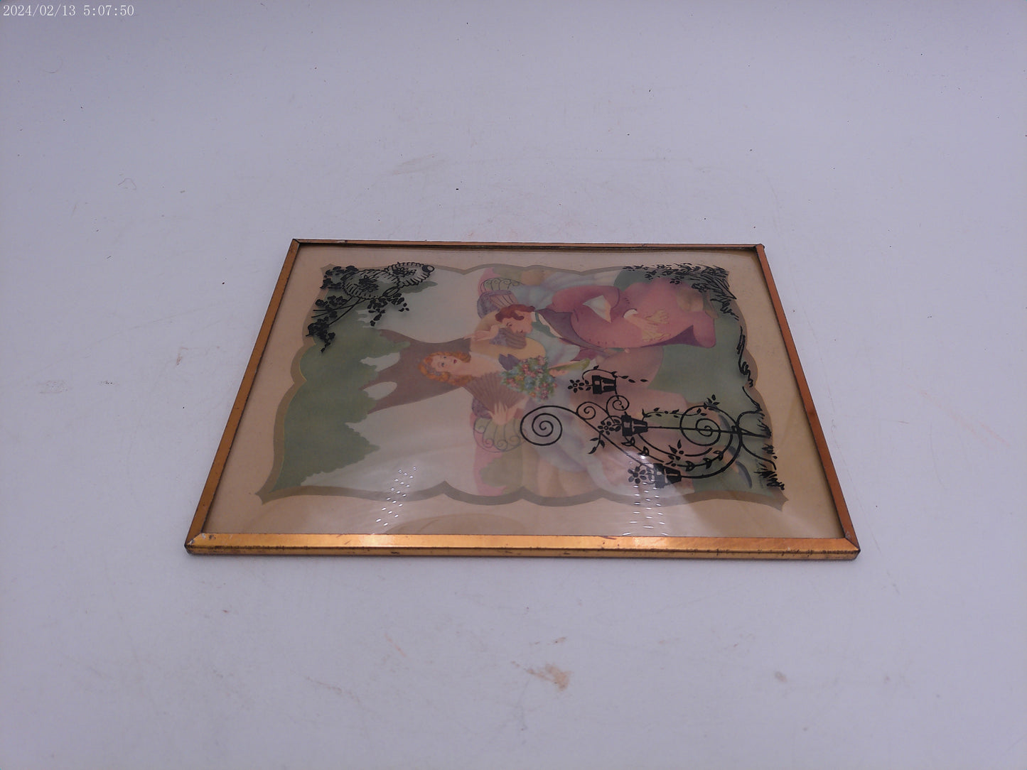 Glass Convex Silhouette Framed Picture Couple in Park Metal  Frame  B119