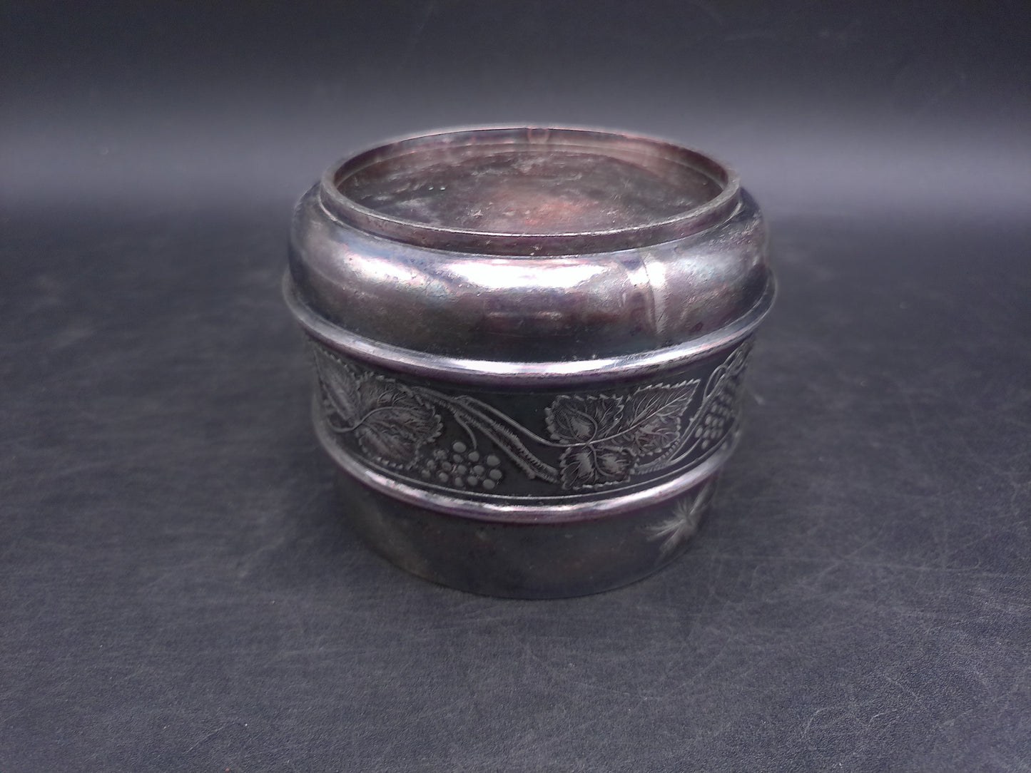 Pairpoint Mfg Co. Quadruple Silver Plate Can Cup Jar Floral Design