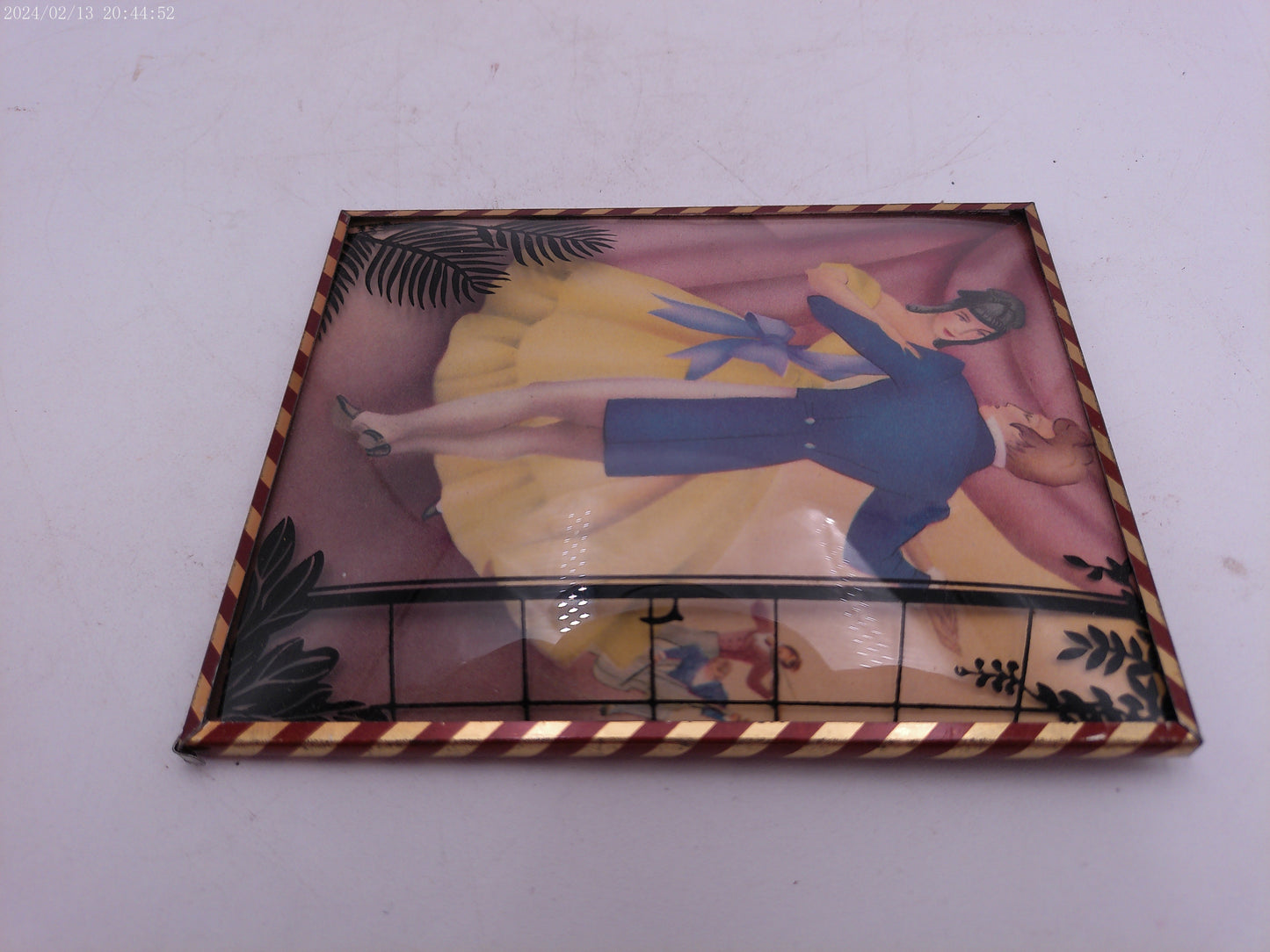 Glass Convex Silhouette Framed Picture Couple Dancing Color  B26