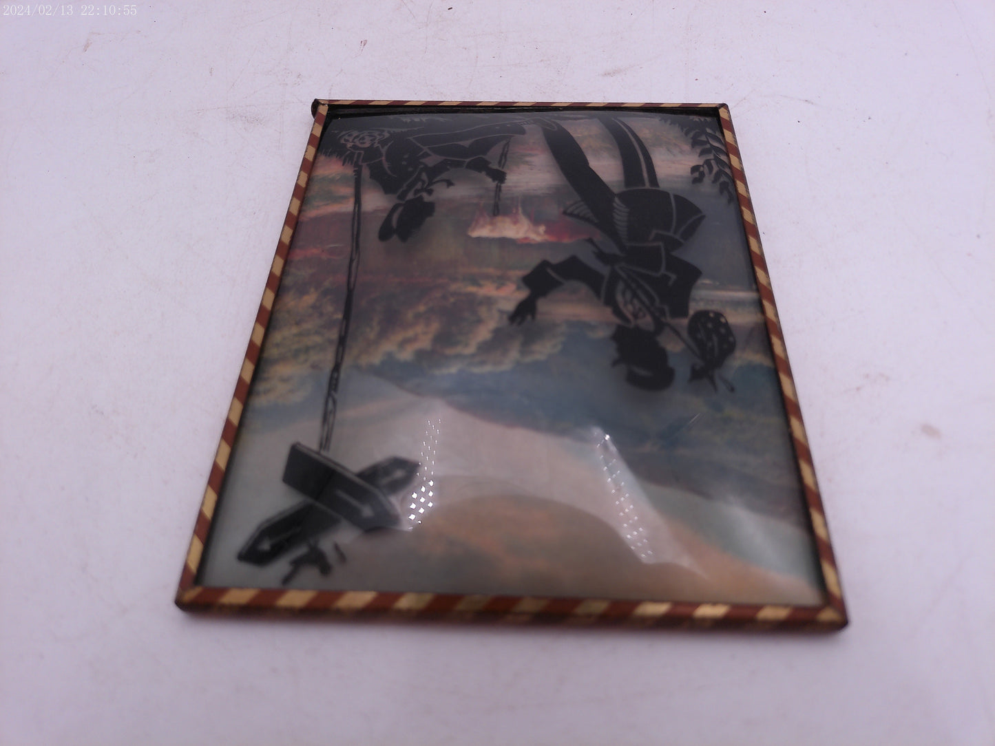 Glass Convex Silhouette Framed Picture Couple by FIELD  B39