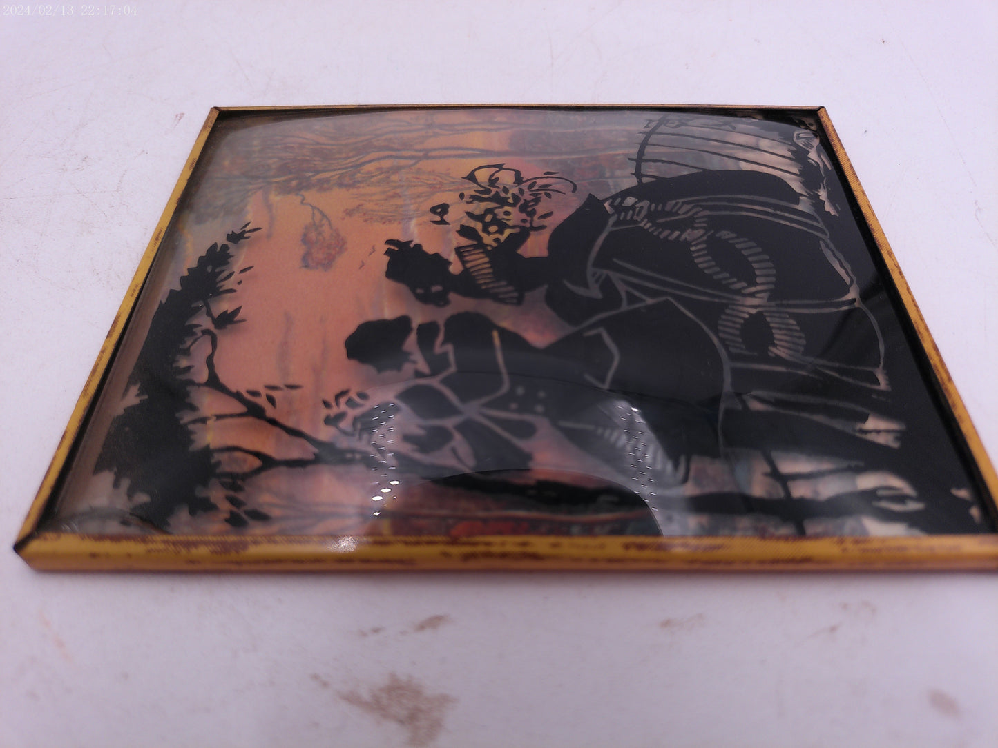 Glass Convex Silhouette Framed Picture Couple Relaxing with Flowers B314