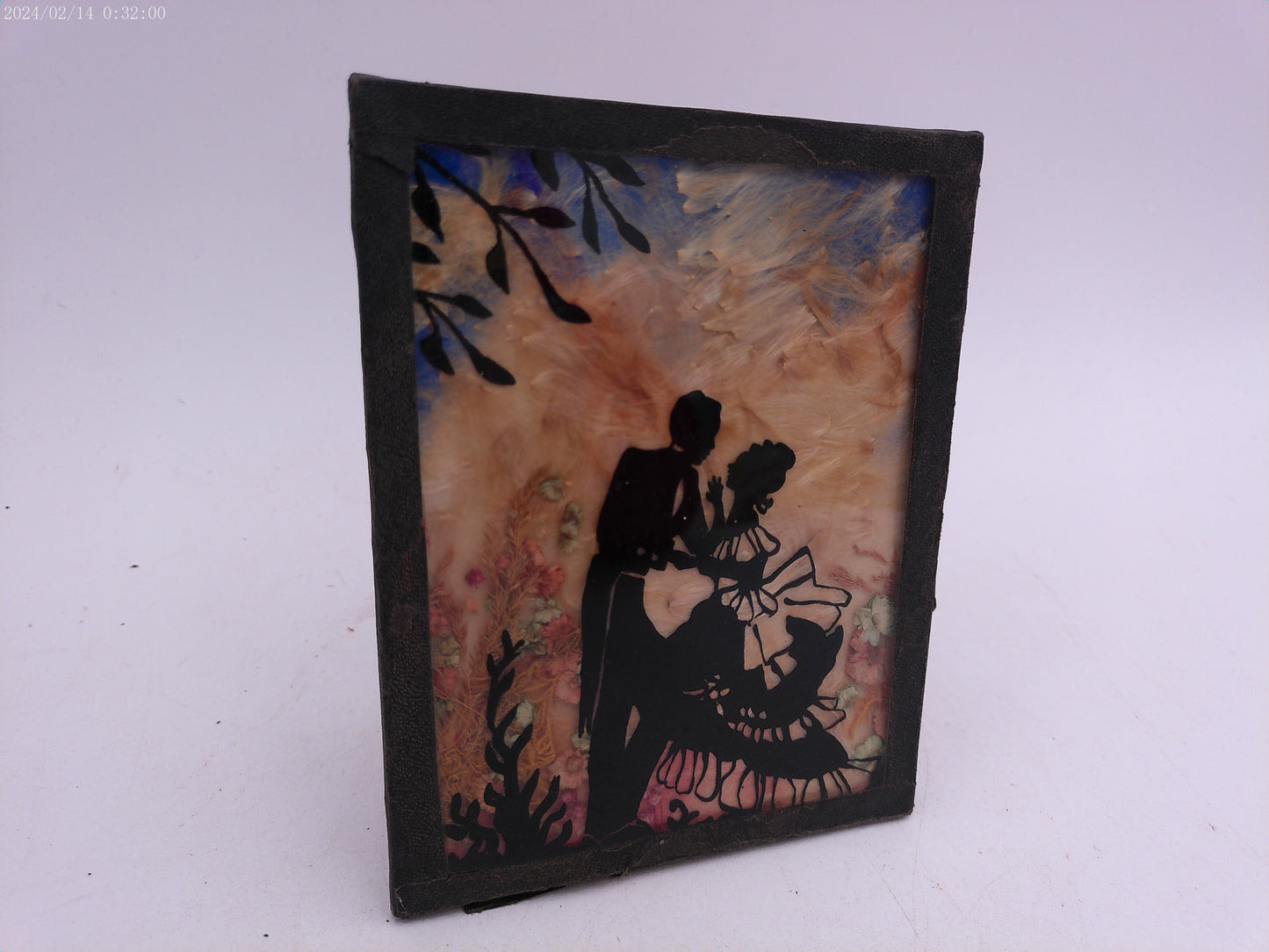 Glass Convex Silhouette Framed Picture Couple Dancing in the Sun  B416