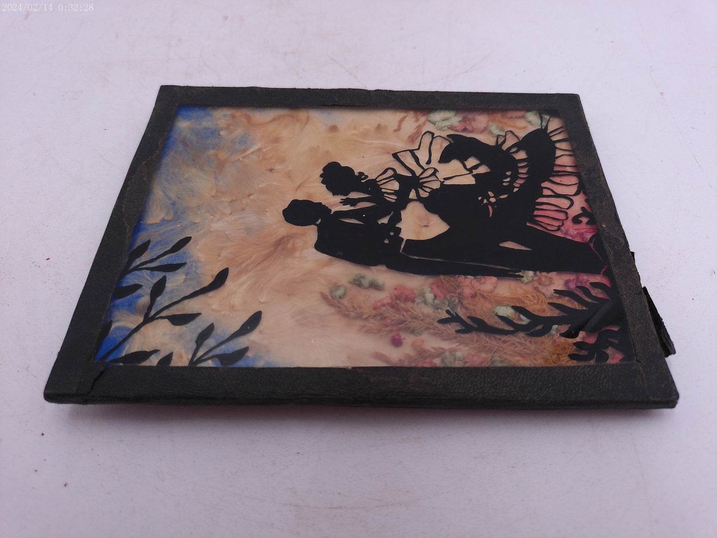 Glass Convex Silhouette Framed Picture Couple Dancing in the Sun  B416