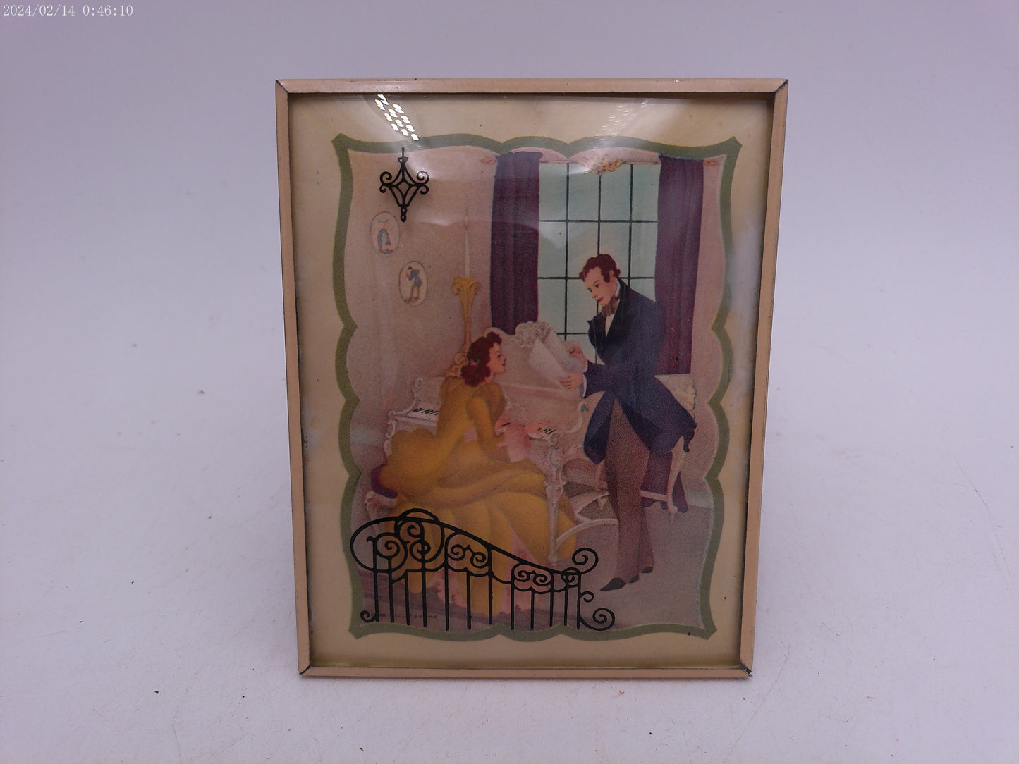 Glass Convex Silhouette Framed Picture Couple Reviewing Plans B54