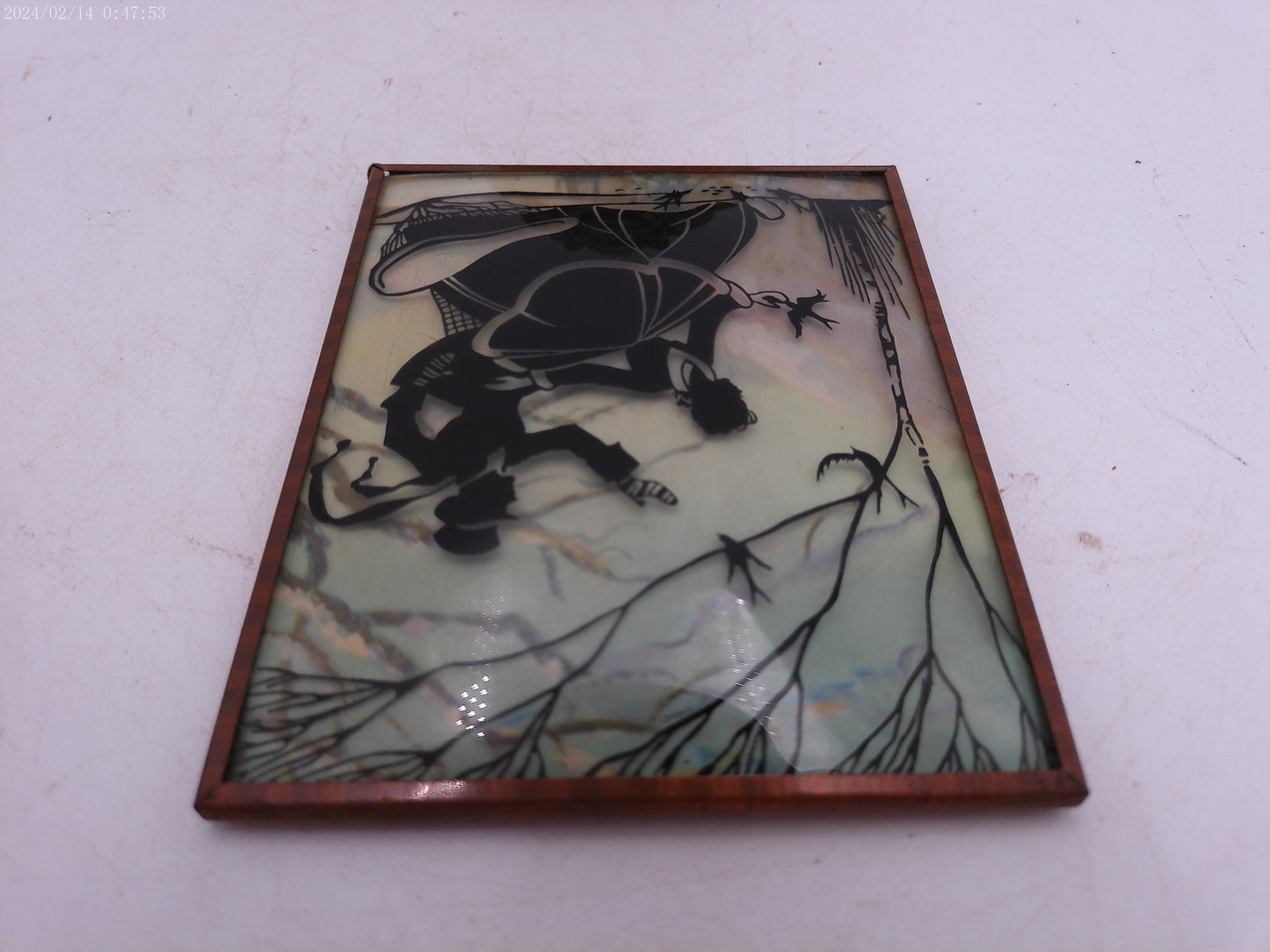 Glass Convex Silhouette Framed Picture Couple Outside Feeding Birds B55