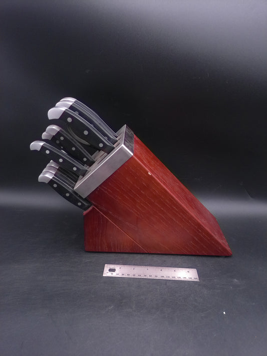 Henckels Definition 12-piece Self-Sharpening Knife Block Set and a Pair of Scissors