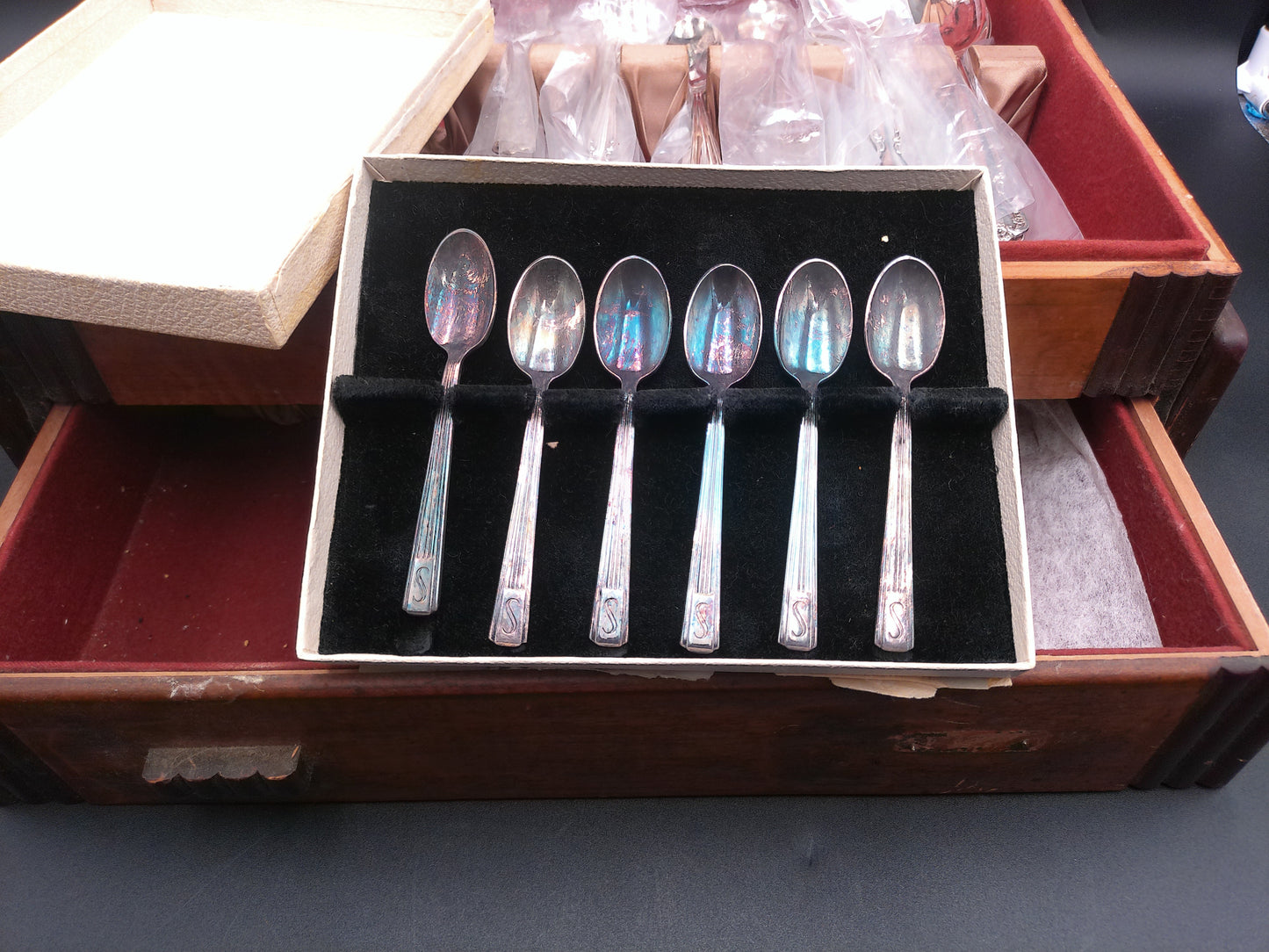 Rogers & Bro. Silverware Flatware in Wood Chest 50 pcs