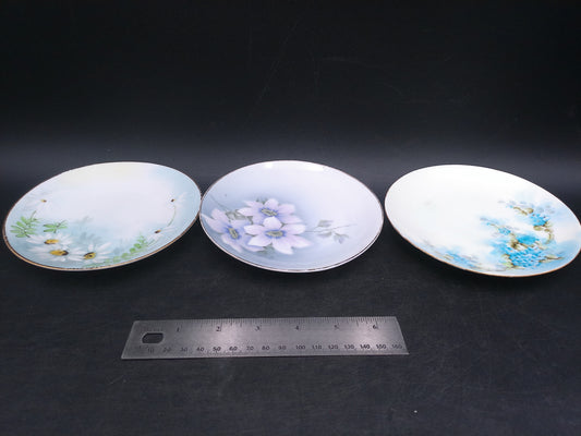 Porcelain Plate w/ Painted White Flowers From Bavaria Gold Rim 3 brands