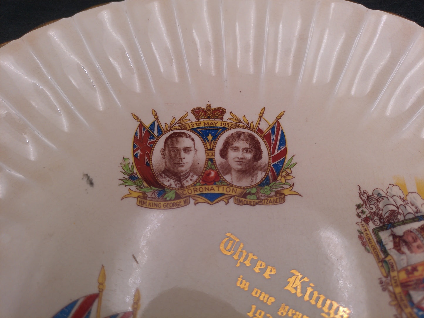 Sovereign Canada A Coronation Commemorative Plate Three Kings 1936 Gold Rim and some lettering