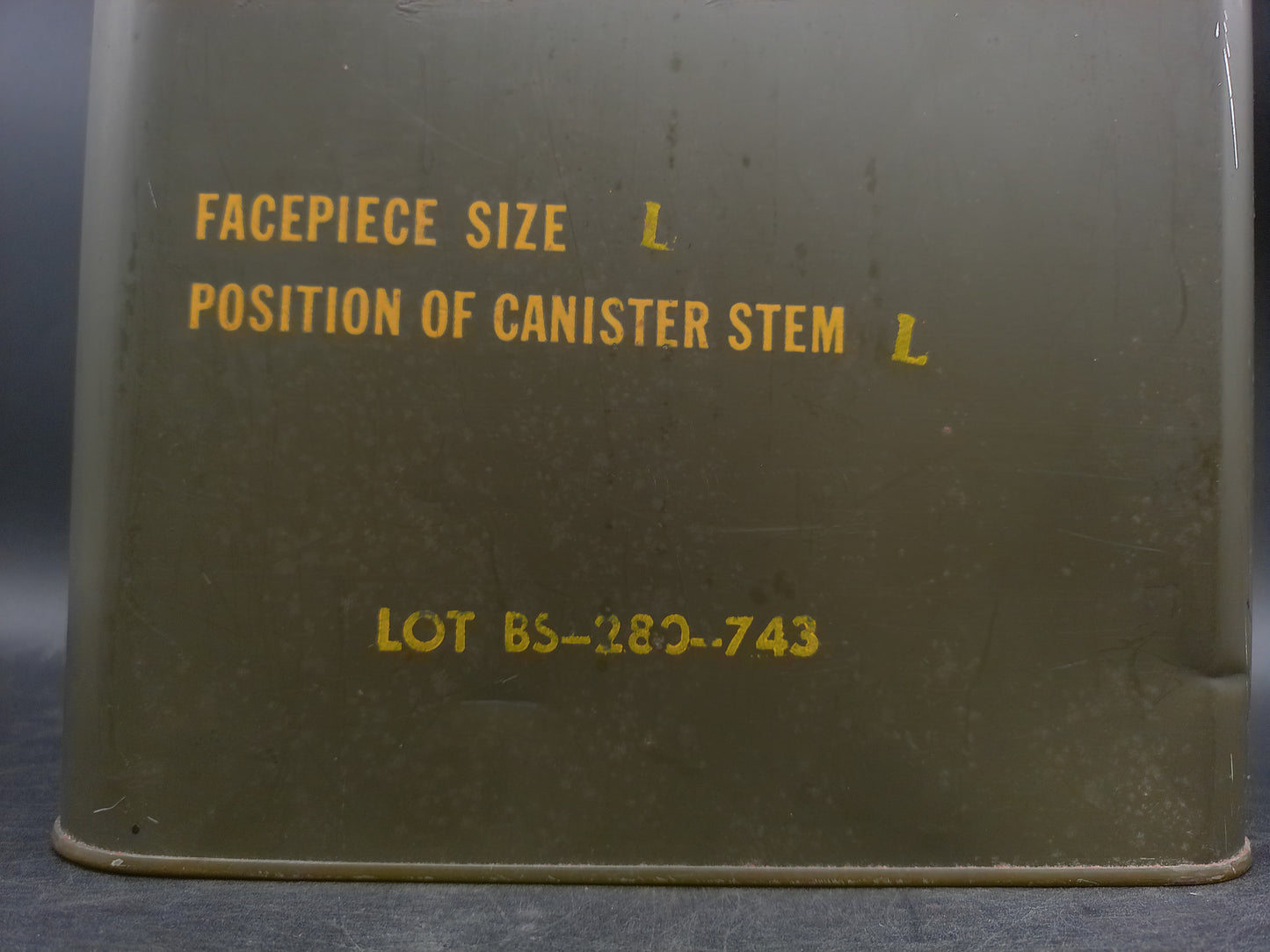 Protective Mask M9A1  Field Mask Container US Army size L Vietnam Korea  nused