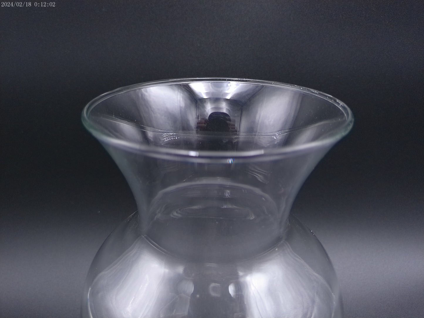 Large 10 7/8 in Clear Hurricane Vase with Wide Mouth Opening