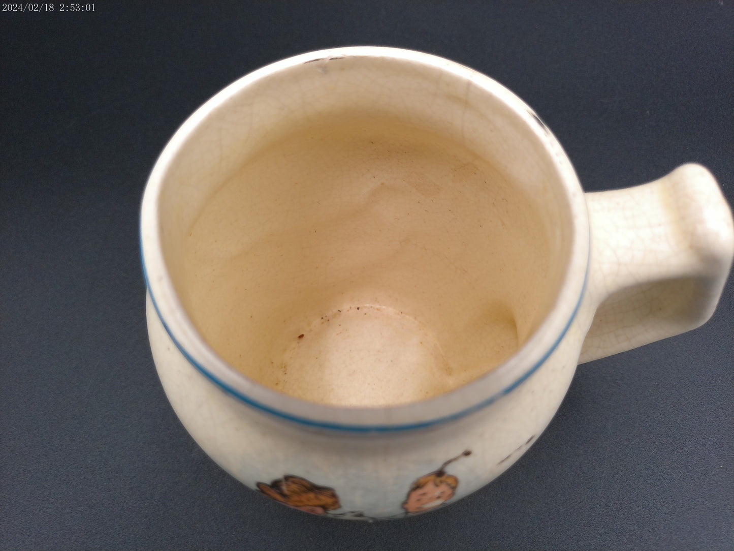 Water pitcher "try it on the dog" picture