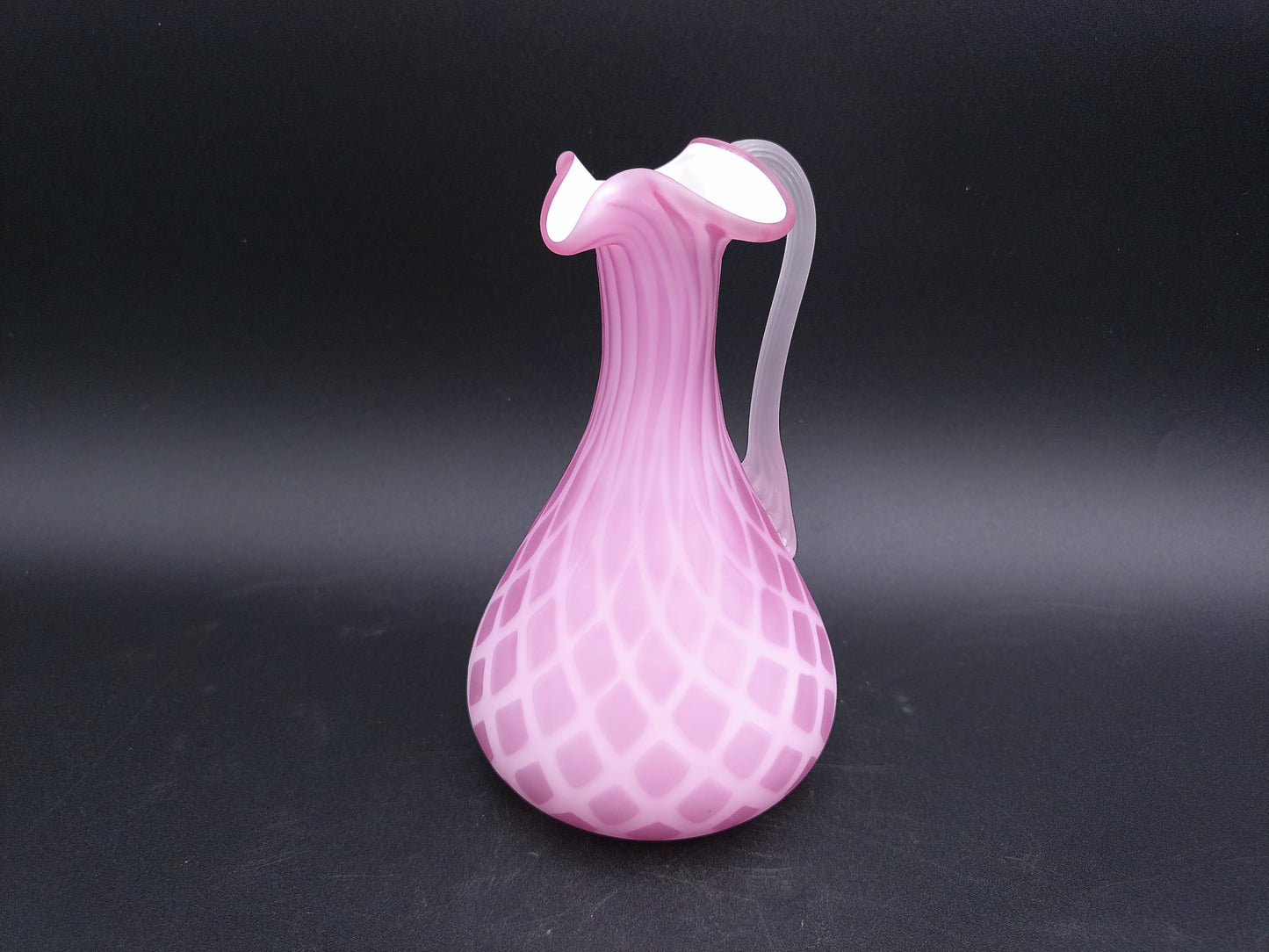 Pink Satin Diamond Quilted Pitcher Beautiful Elegant Design Venetian Murano