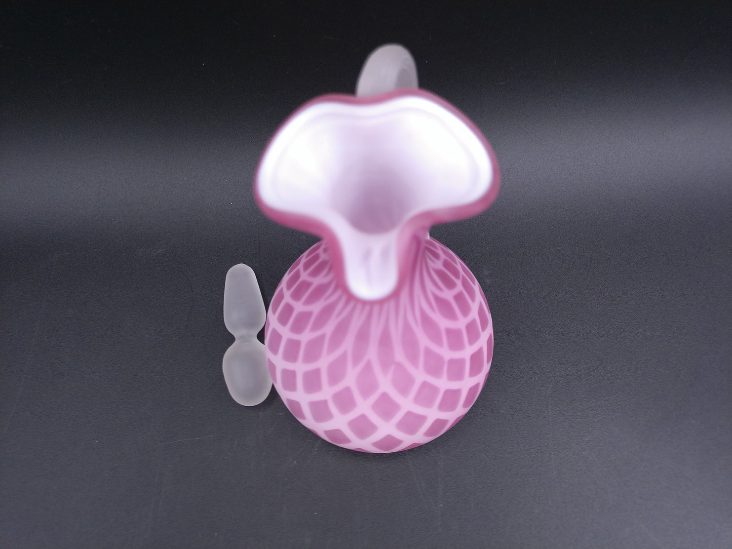 Pink Satin Diamond Quilted Pitcher Beautiful Elegant Design Venetian Murano