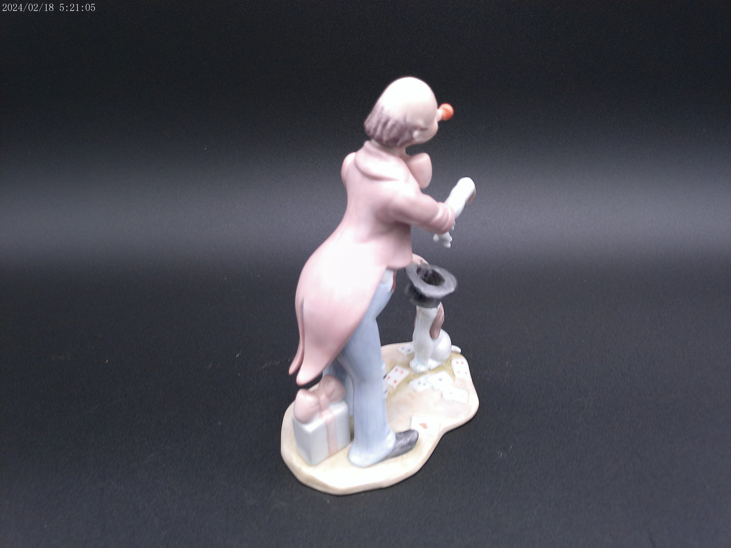 Sevilla Figurine Clown Pulling Rabbit out of Hat 1986