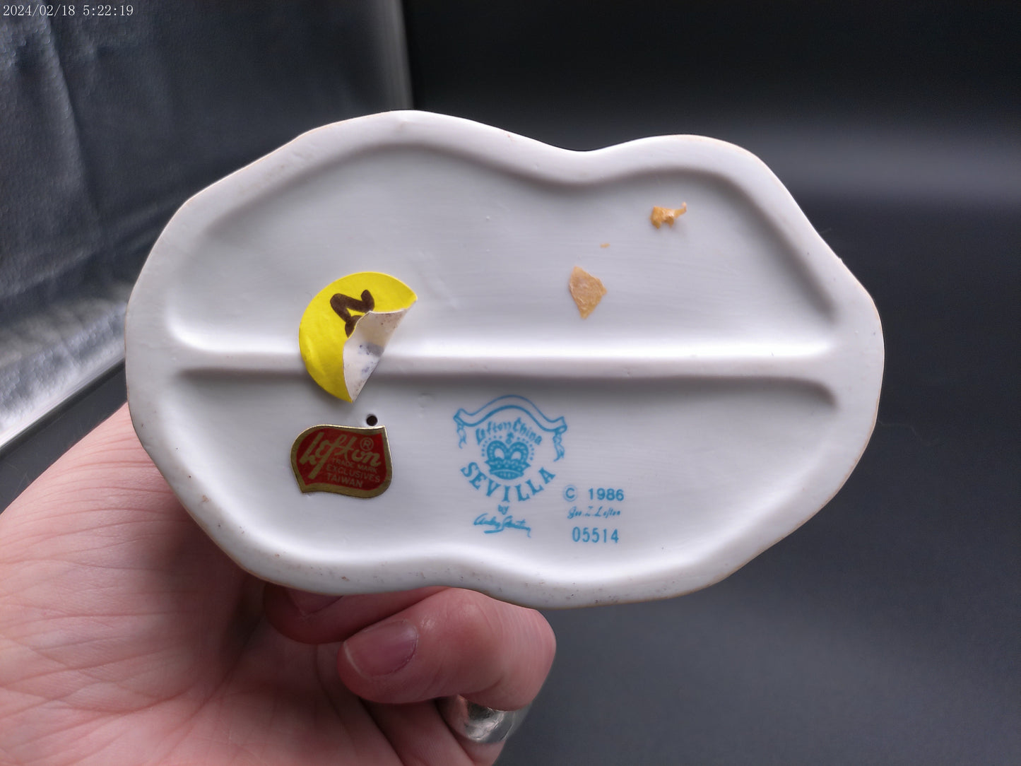 Sevilla Figurine Clown Pulling Rabbit out of Hat 1986