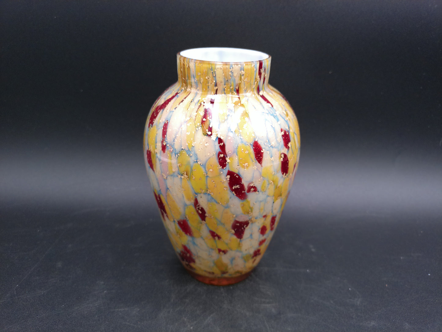 Vase European Victorian Citron Ruby Gold Flakes Mica Vase 6-3/4" tall 4.5" diameter
