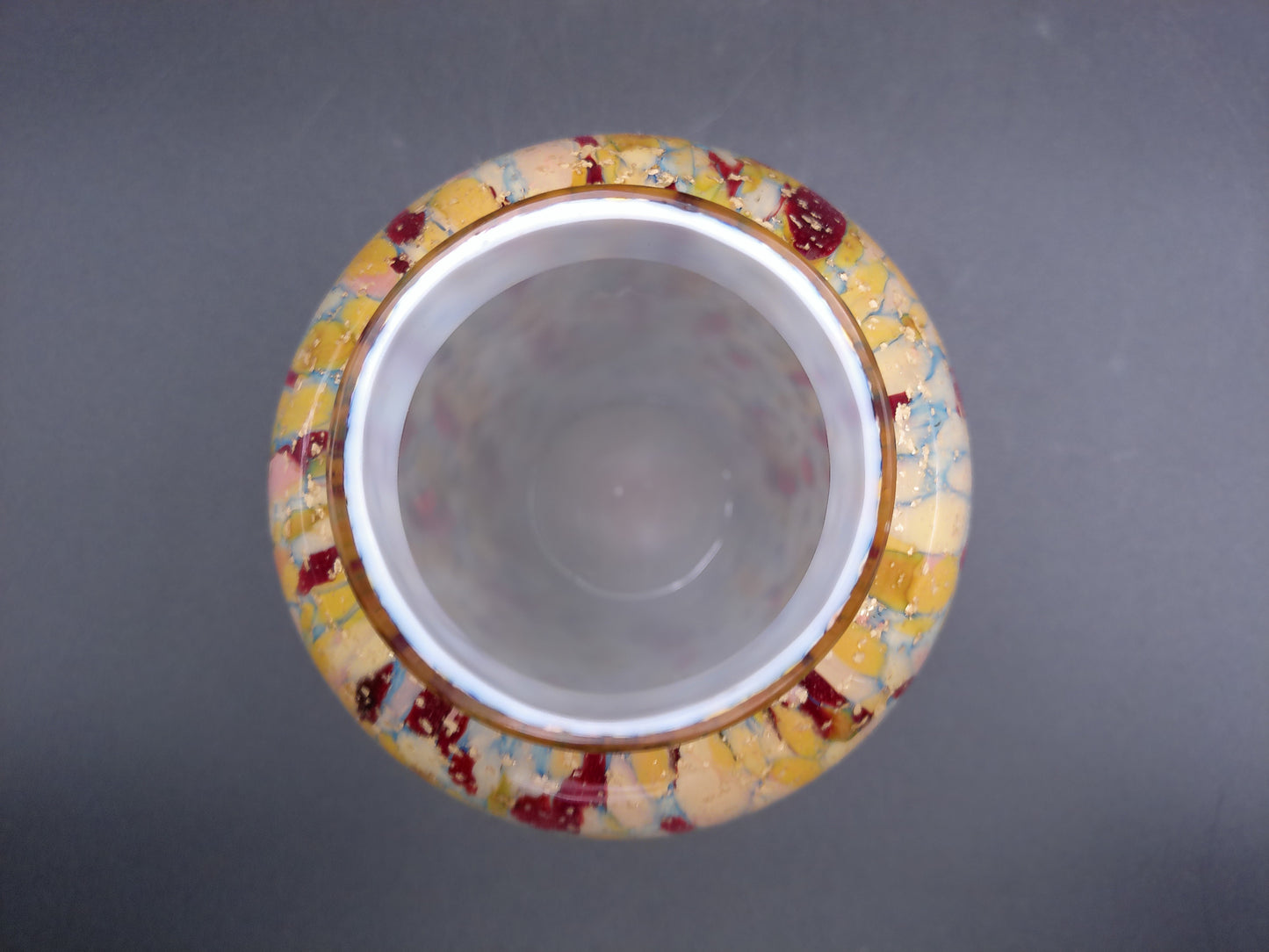 Vase European Victorian Citron Ruby Gold Flakes Mica Vase 6-3/4" tall 4.5" diameter