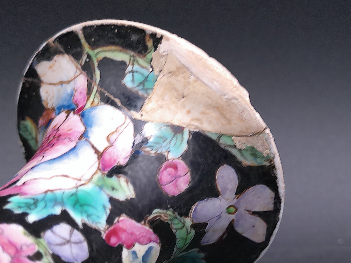 Chinese Poreclian High Black Vase with painted Flowers Vintage