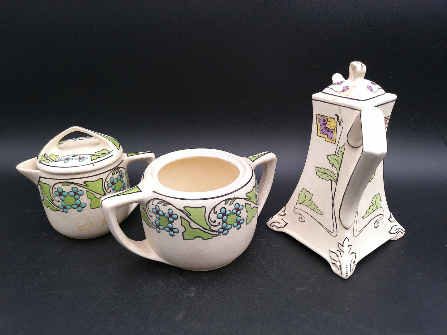 Pottery Roseville Creamware Donatella Persian Pot Set around 1916
