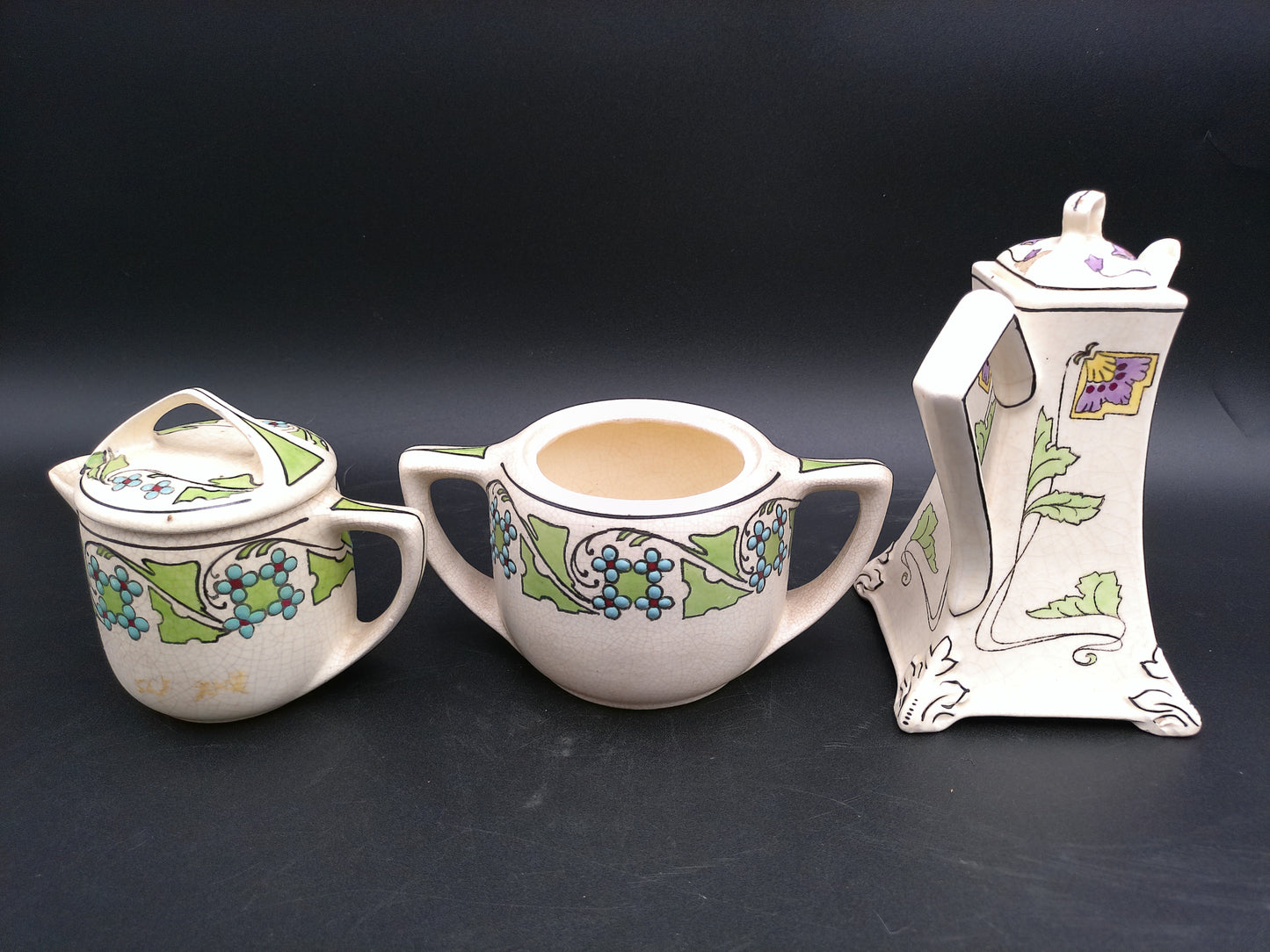 Pottery Roseville Creamware Donatella Persian Pot Set around 1916