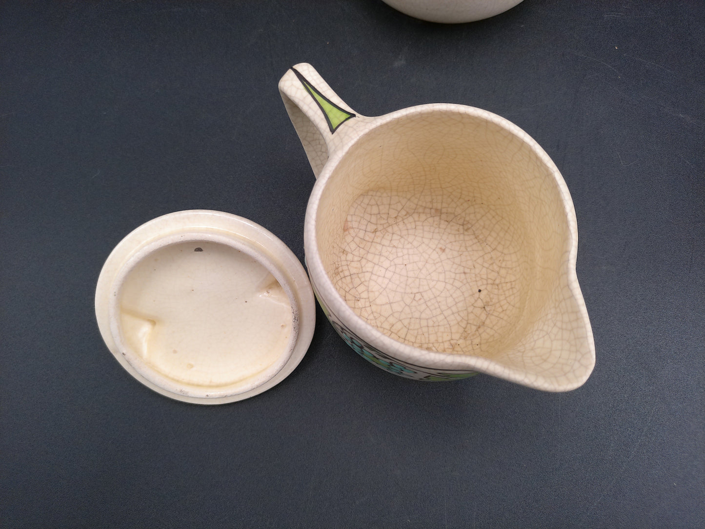 Pottery Roseville Creamware Donatella Persian Pot Set around 1916