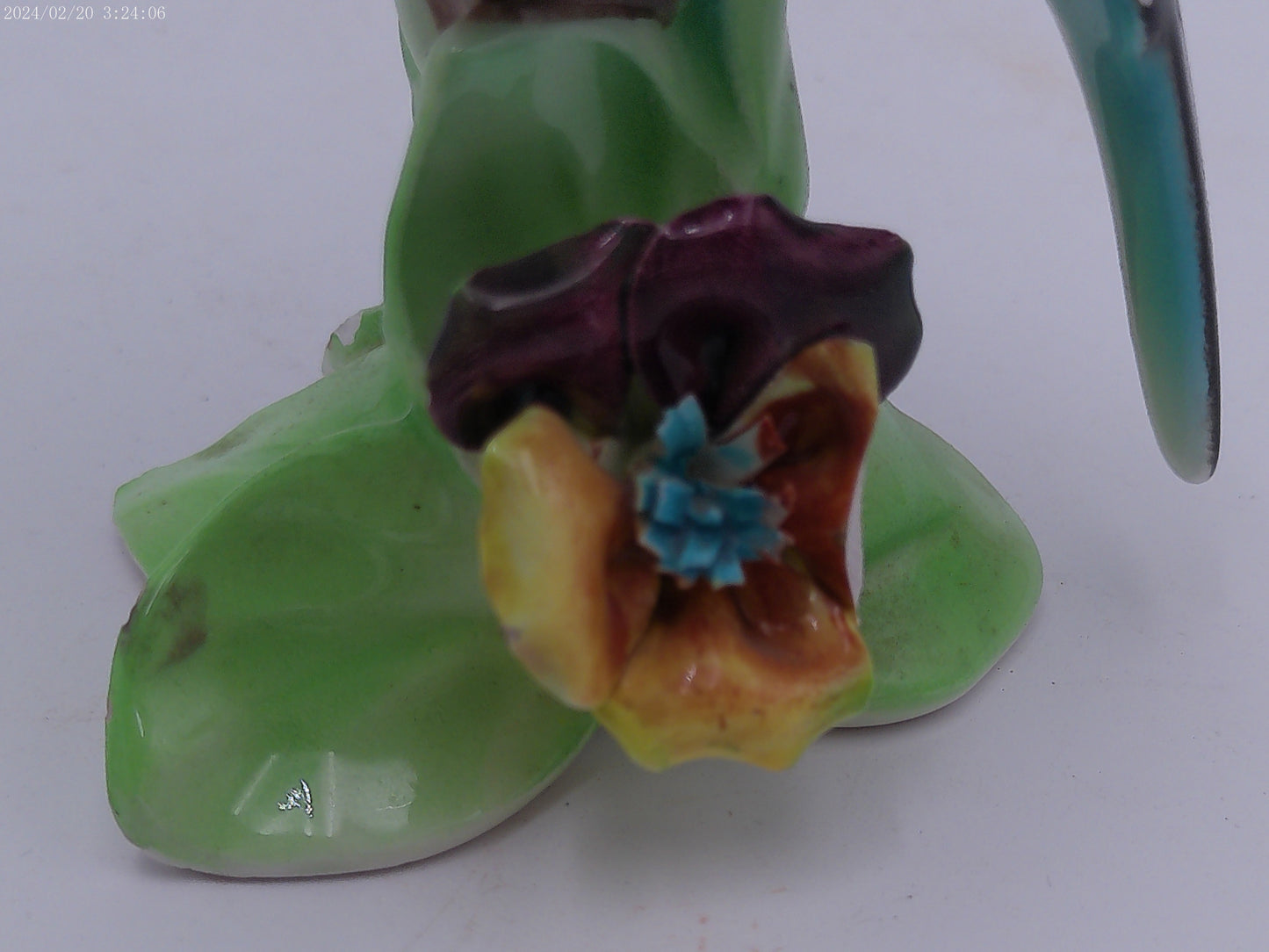 Bird blue parrot Statue Vintage