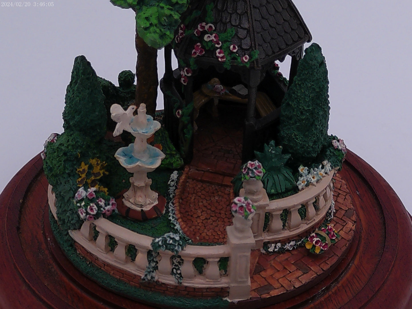 Princess Victoria's Dream Garden statue no cover