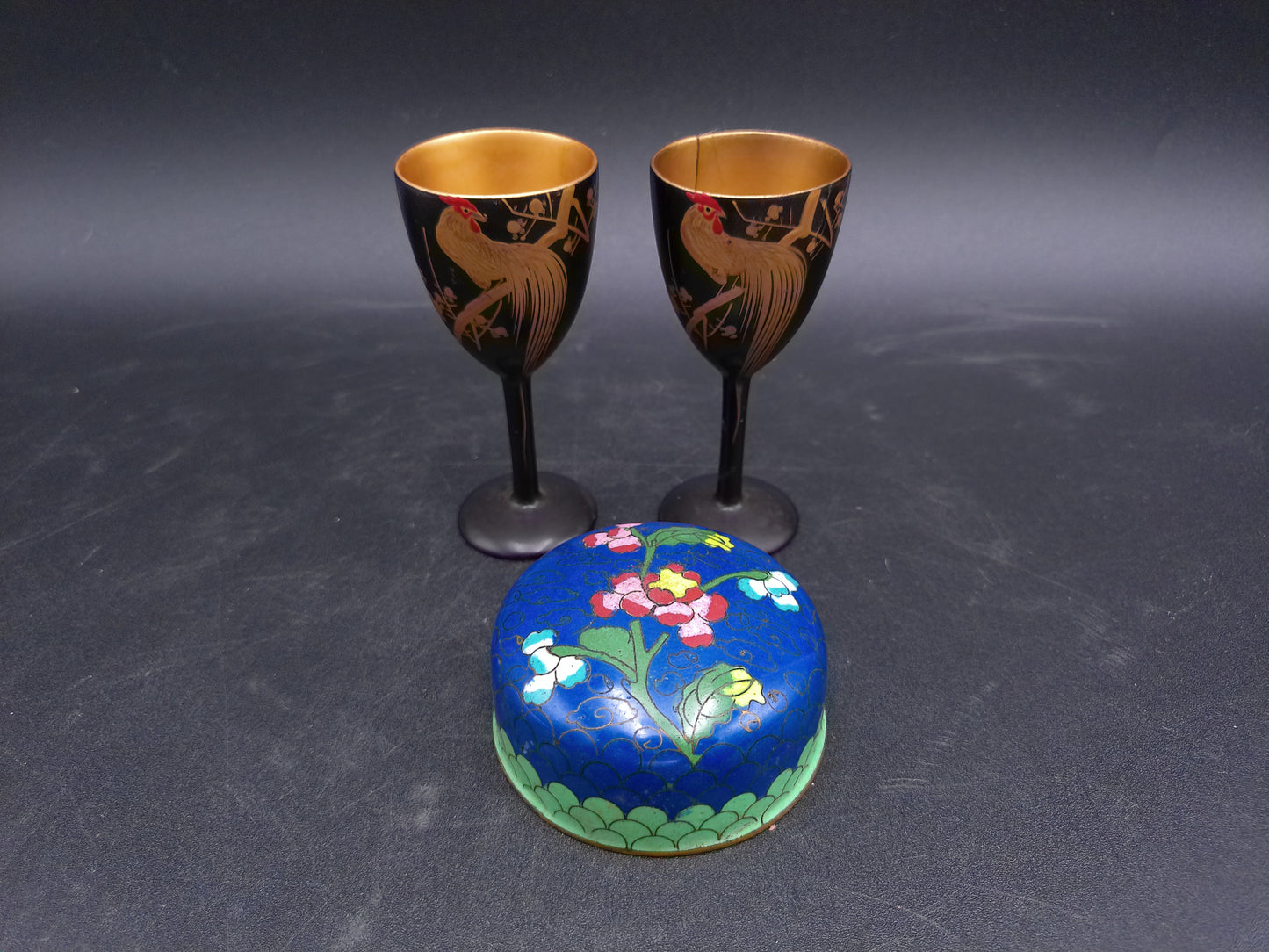 Japanese Gold Leaf Onagadori Rooster Black Lacquer Ware Stemware Golden (24 Kt gilded)