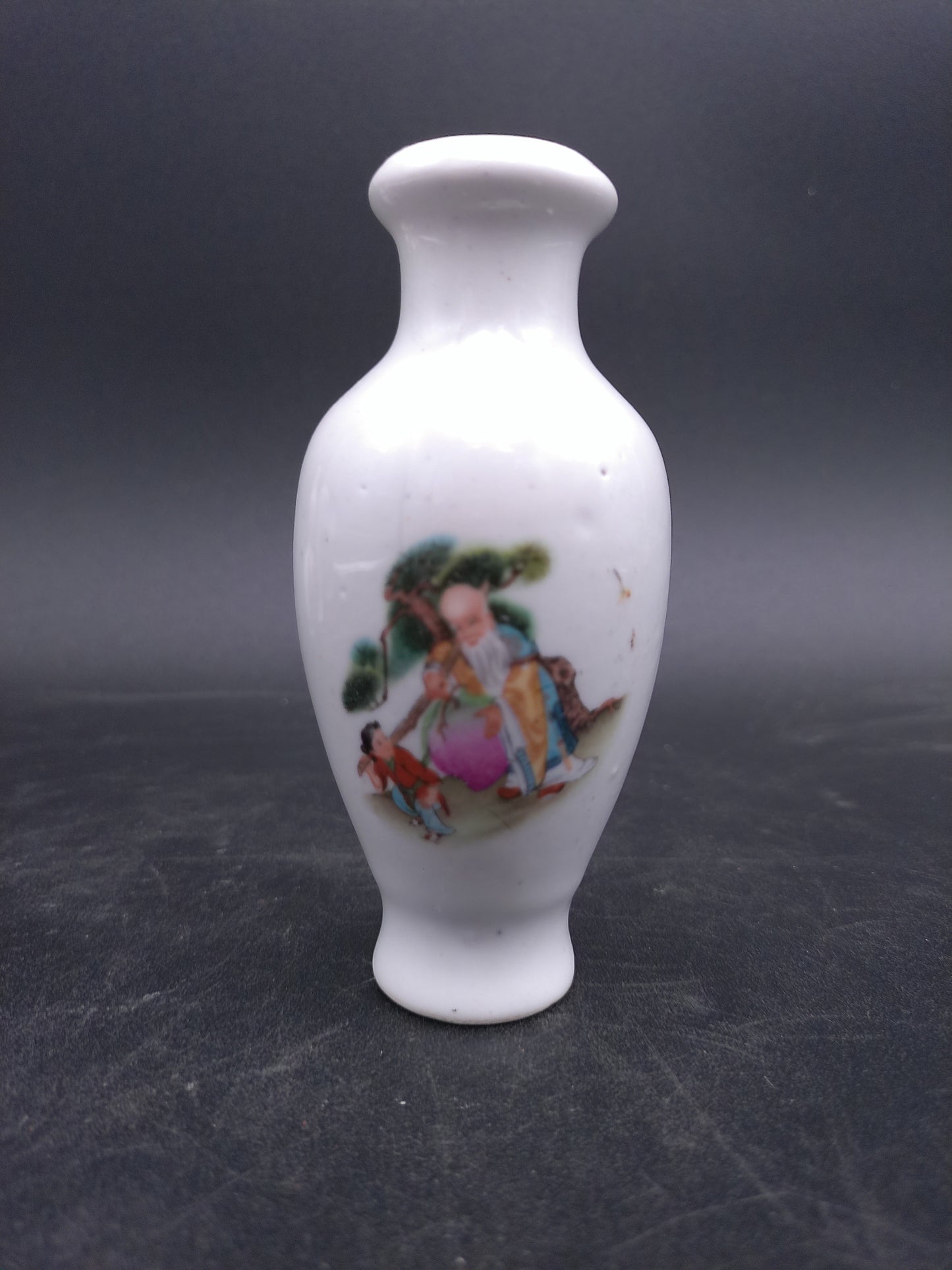 Chinese Lot of 5 Vases 1 is santa Oriental Porcelain Vases Hand Painted Vintage