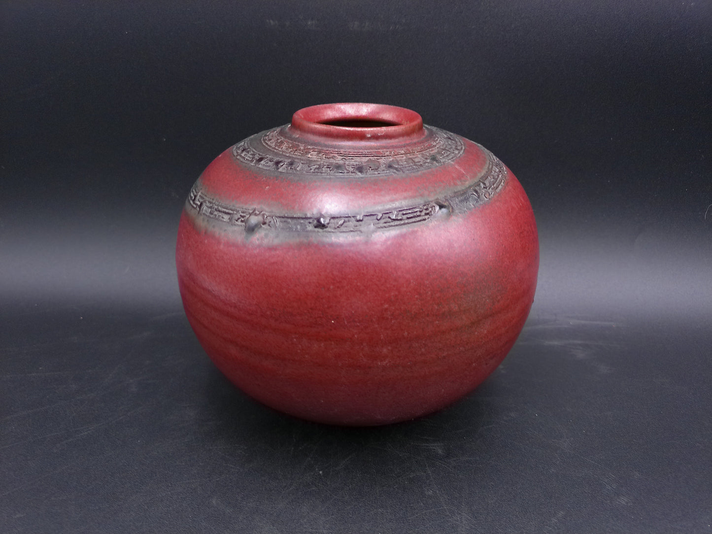 Toyo Japan Mid Century Modern Globe Vase Textured Brown Pottery Artist Signed w/ Label