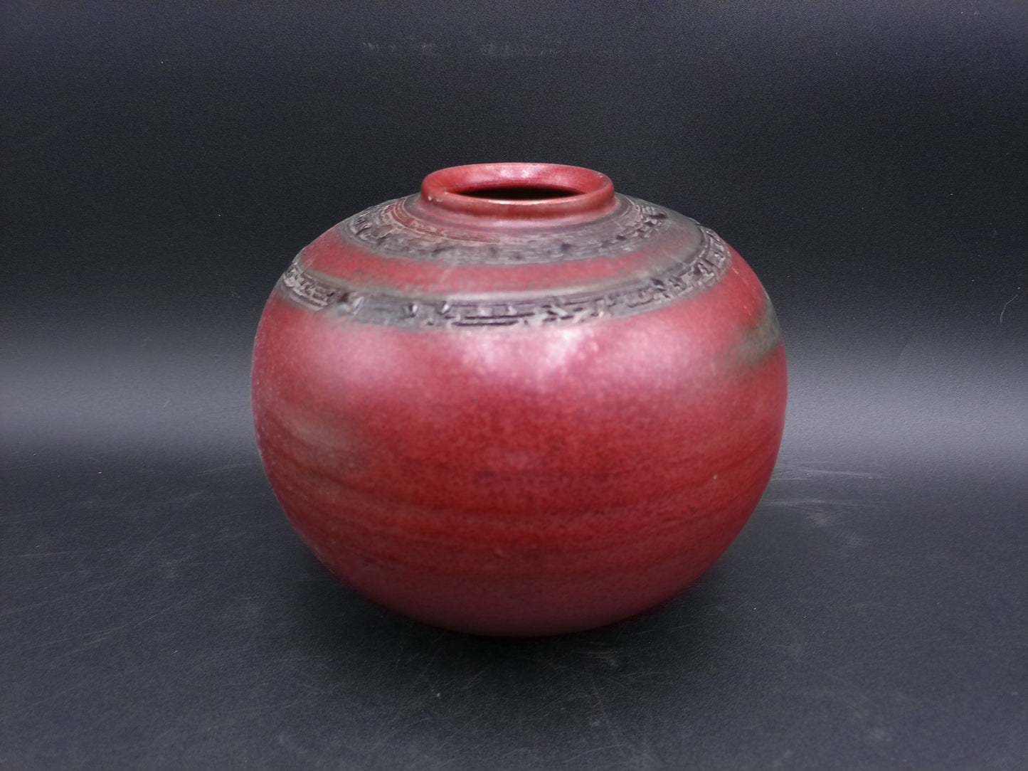 Toyo Japan Mid Century Modern Globe Vase Textured Brown Pottery Artist Signed w/ Label