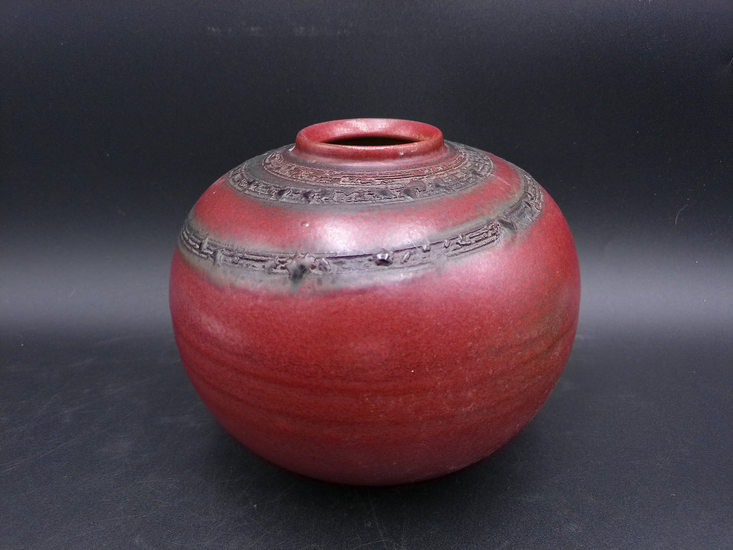 Toyo Japan Mid Century Modern Globe Vase Textured Brown Pottery Artist Signed w/ Label