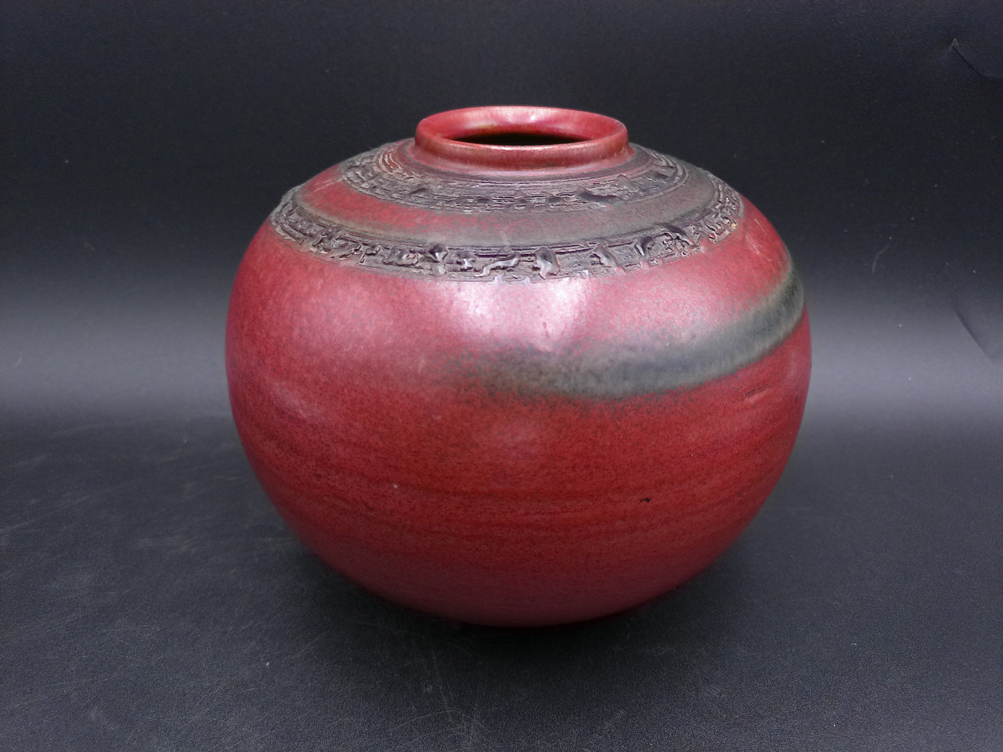 Toyo Japan Mid Century Modern Globe Vase Textured Brown Pottery Artist Signed w/ Label