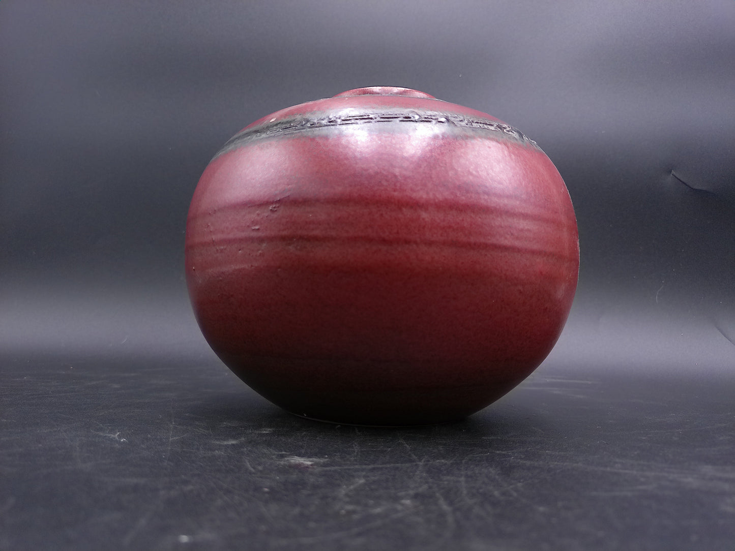 Toyo Japan Mid Century Modern Globe Vase Textured Brown Pottery Artist Signed w/ Label