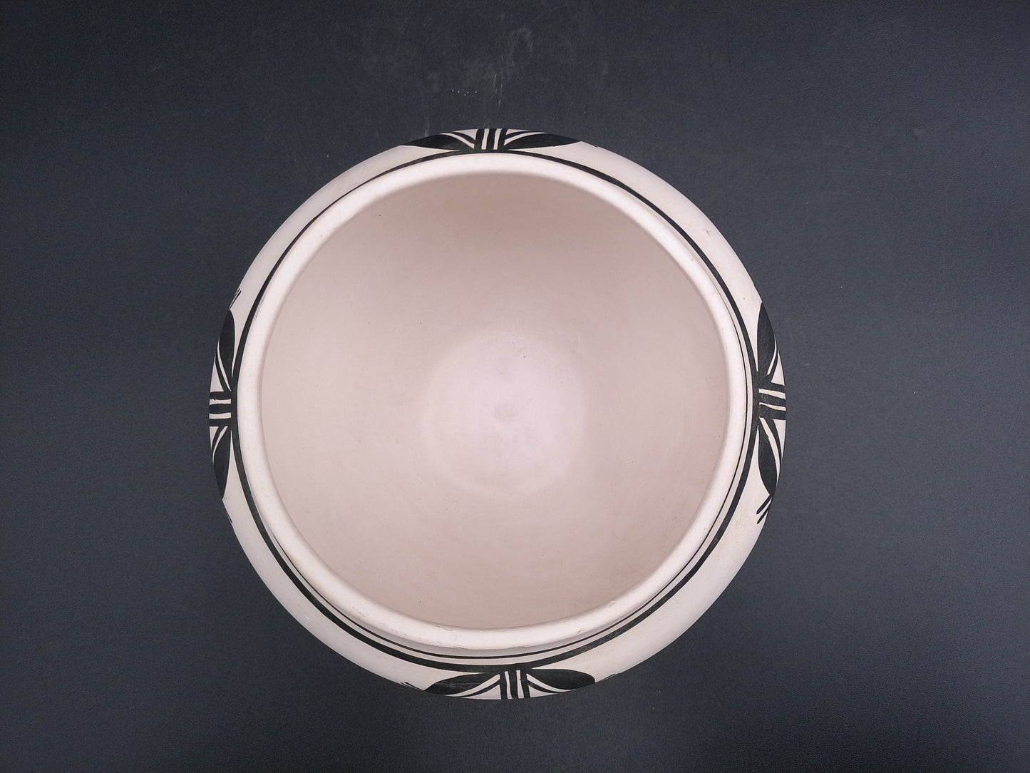 Southwest New Mexico Pottery Bowl By D.T. Yazzie 88