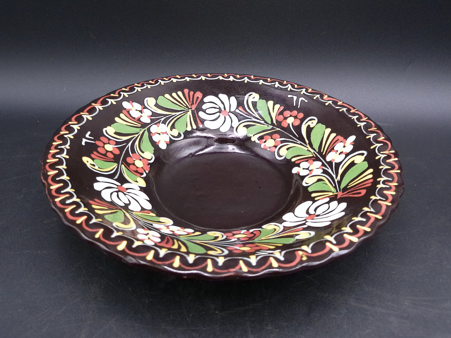 Ceramic Dark Brown Decorative Floral Ring Design Plate