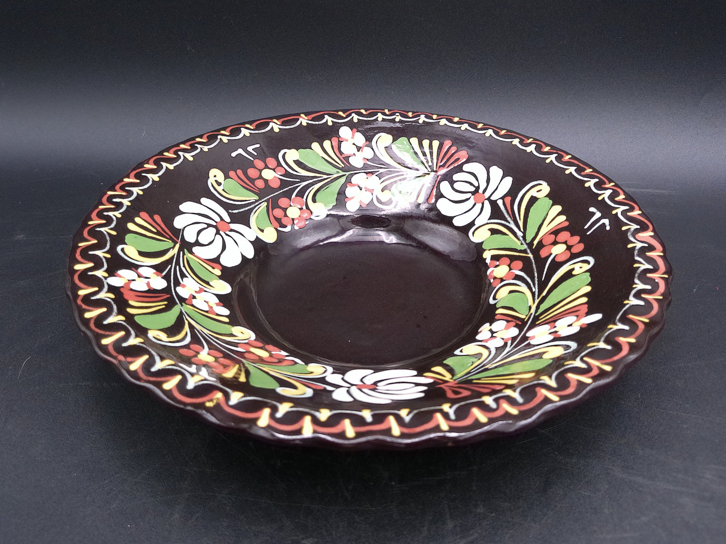Ceramic Dark Brown Decorative Floral Ring Design Plate