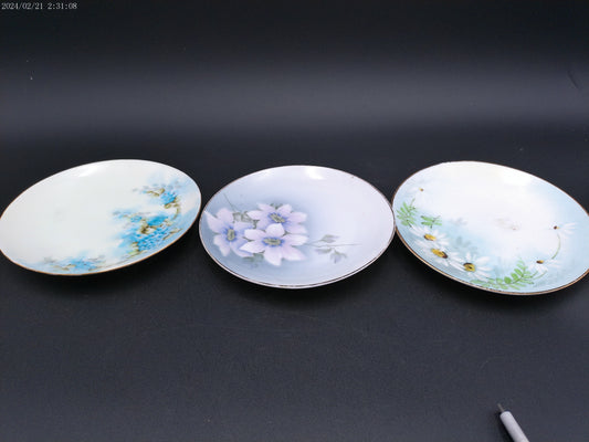 Daisy Flower Plate Italian Porcelain Anniversary Gift Cottage Decor lot of 3