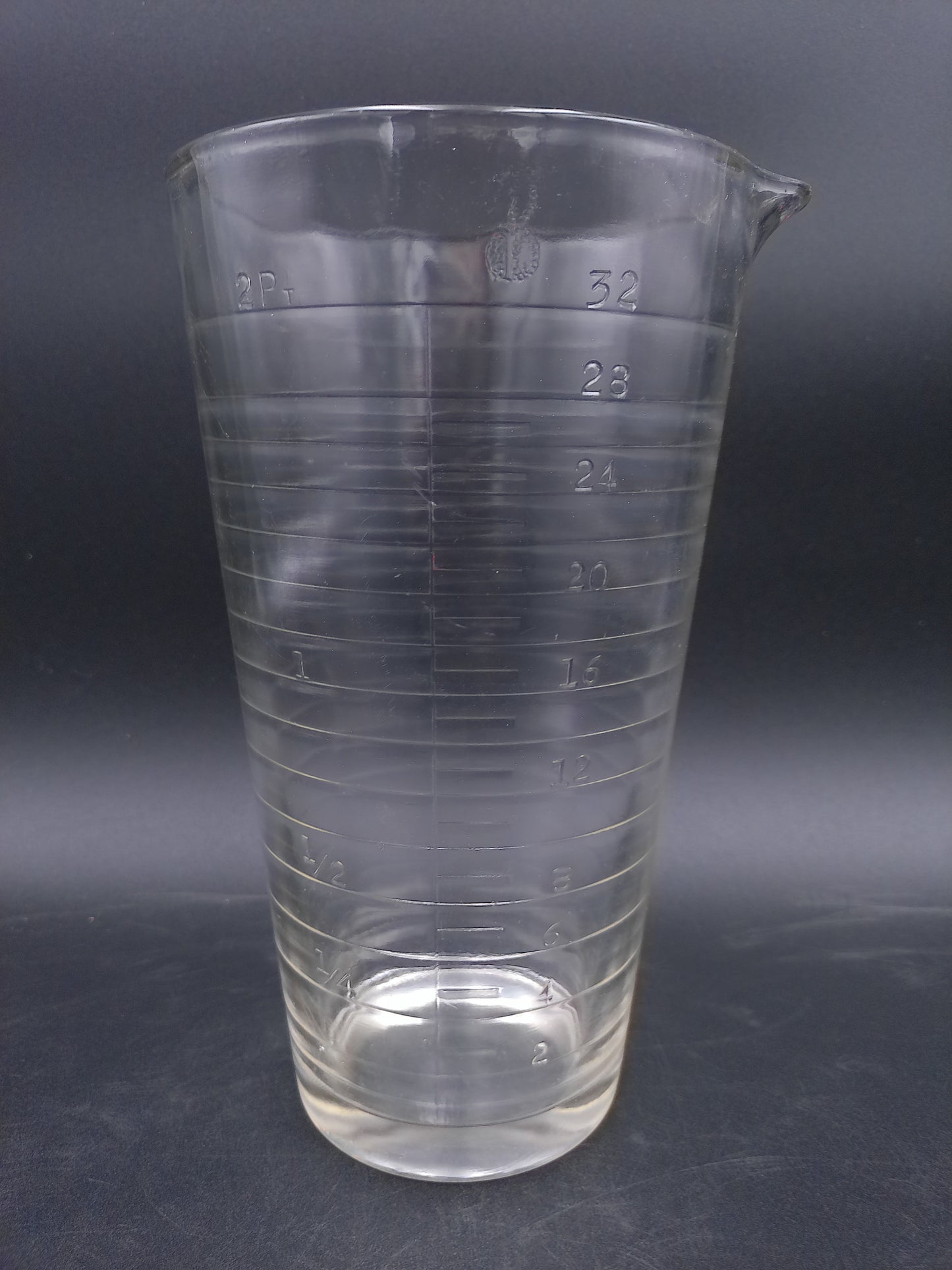 Beaker 32 Ounce Glass Measuring Cup Vintage Lab Glassware