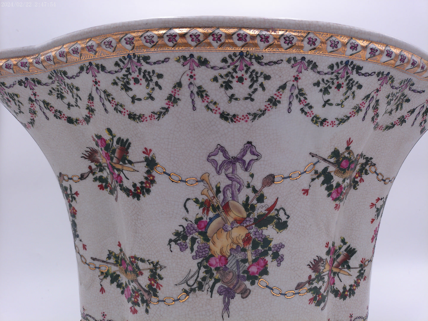 Wong Lee WL 1895 Porcelain Floral Pattern Planter Vase Vintage Fine Pottery