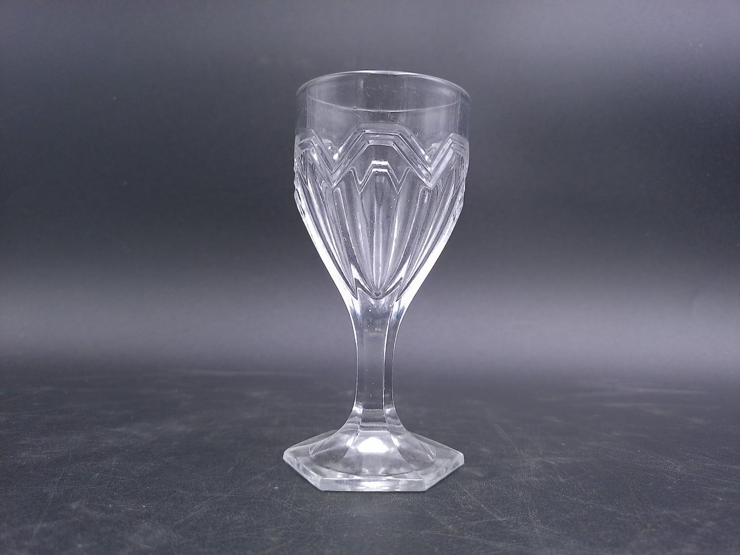 High Quality 1930s Vintage Art Deco Octagonal Cut Glass Drinking Glass