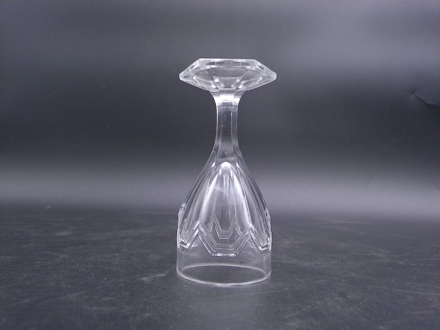 High Quality 1930s Vintage Art Deco Octagonal Cut Glass Drinking Glass