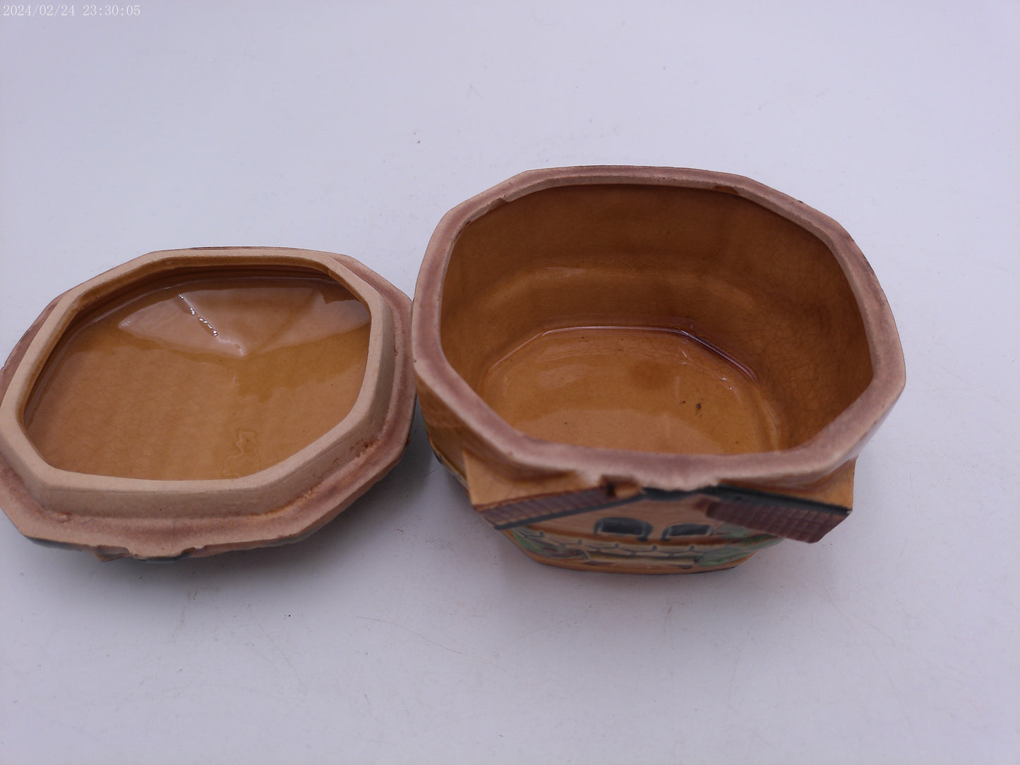 Ceramic Bowl with Lid