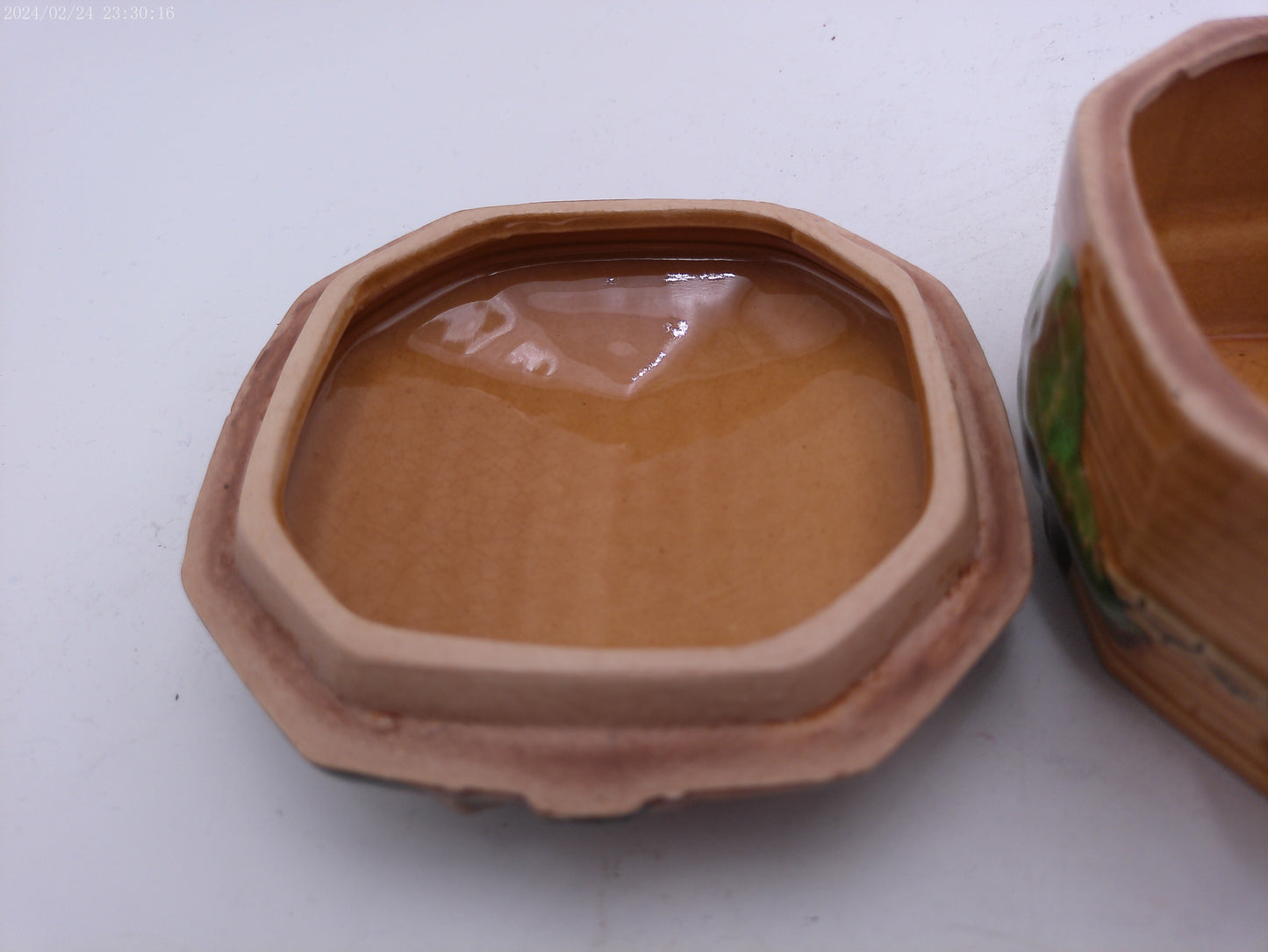 Ceramic Bowl with Lid