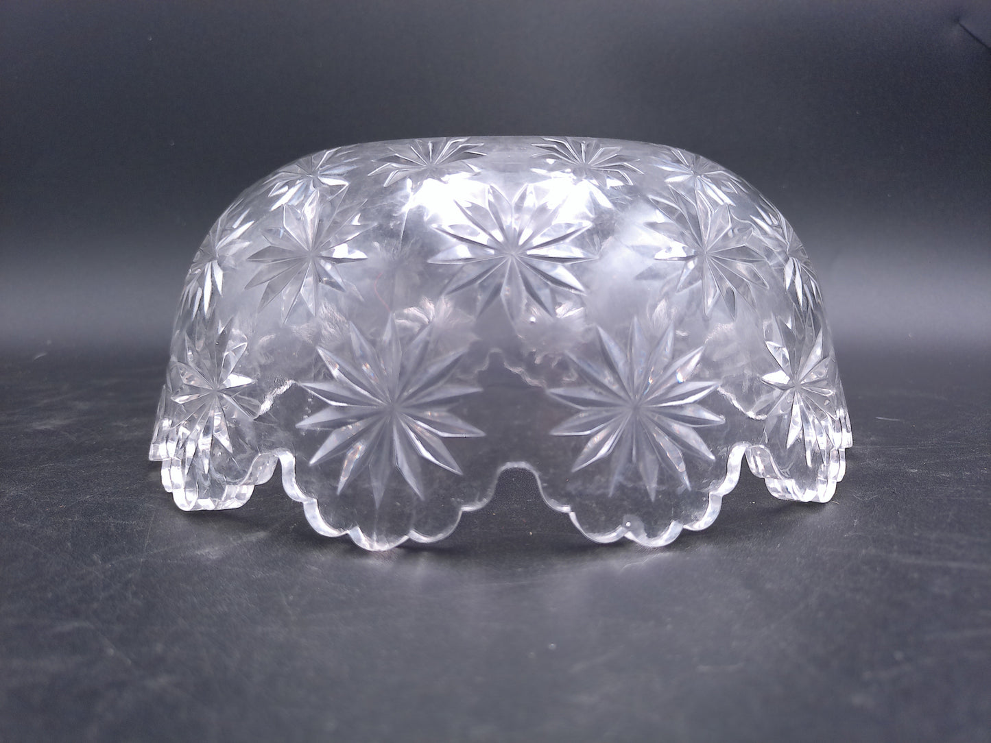 Westmoreland Star Pattern Round 9.5” Glass Crystal Bowl