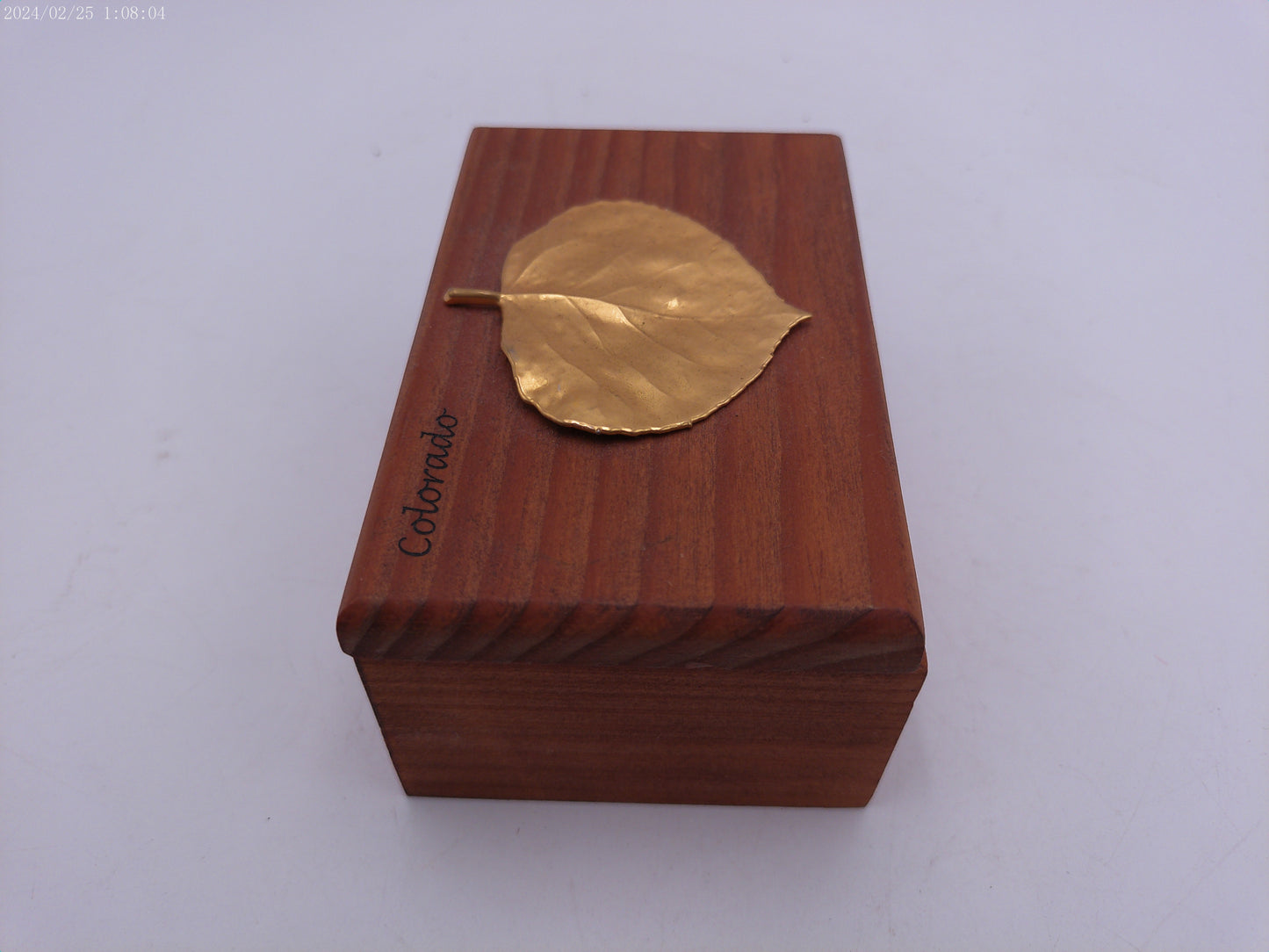 Jewelry box with Real Colorado Aspen Leaf dipped in 24k gold on top