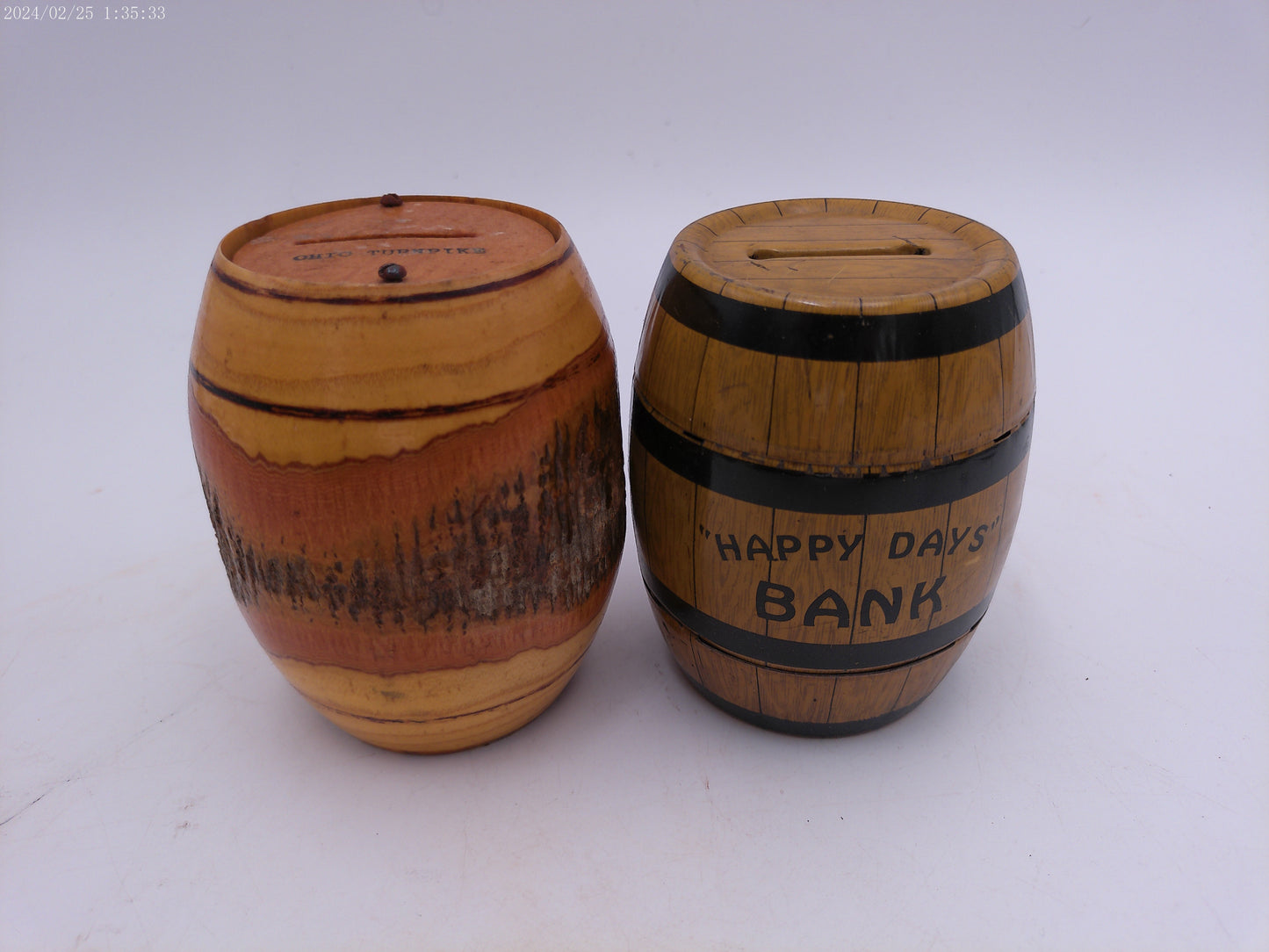Souvenir Barrel Bank lot of 2 happy days antique