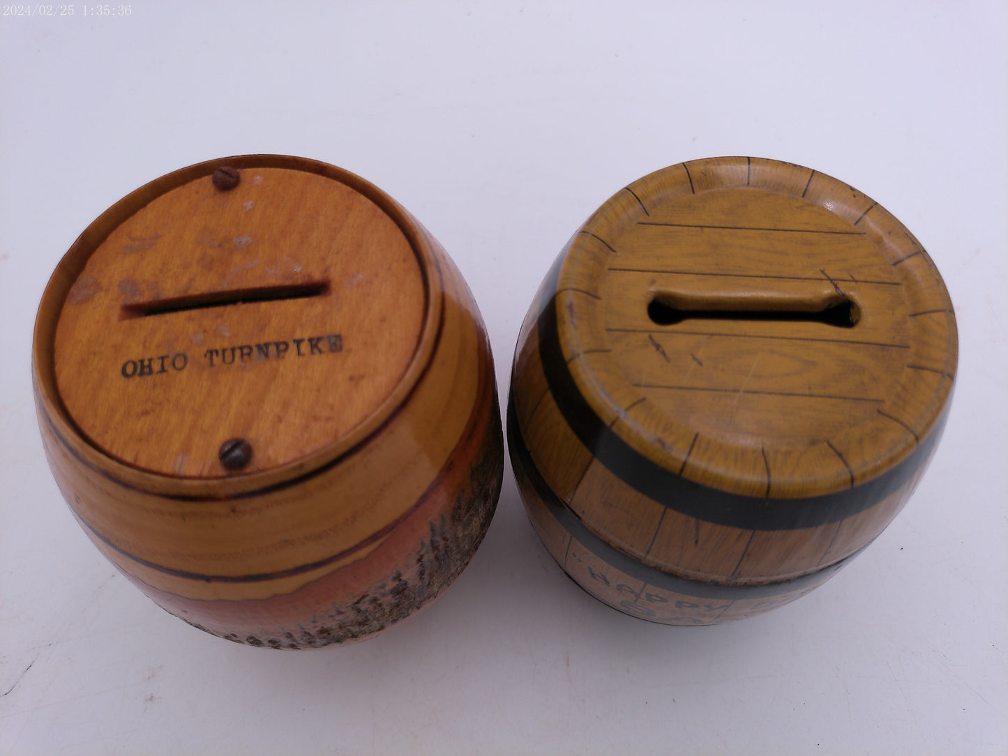 Souvenir Barrel Bank lot of 2 happy days antique