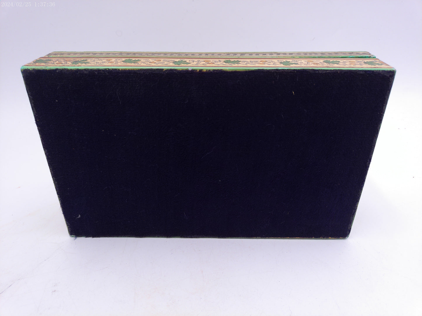 1910-1920's SCHRAFFT'S ORIENTAL RUG CANCO Tin container Very Ornate